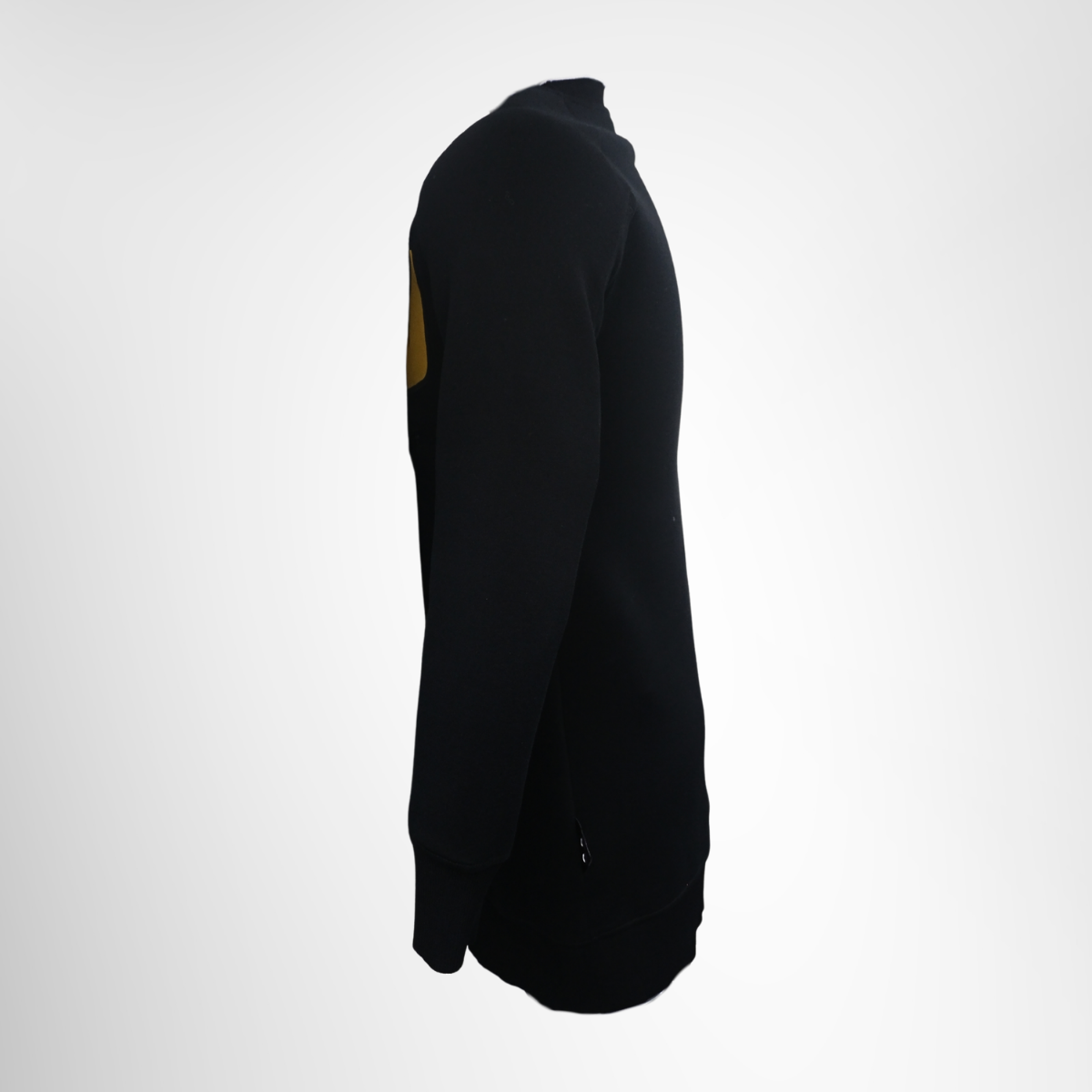  Fendi Long Sweater – Pre-Owned Luxury Brand Apparel – Antonio & Co Side View 2