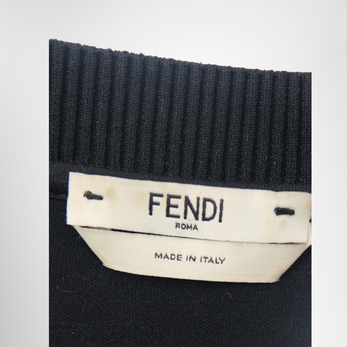  Fendi Long Sweater – Pre-Owned Luxury Brand Apparel – Antonio & Co Tag 2