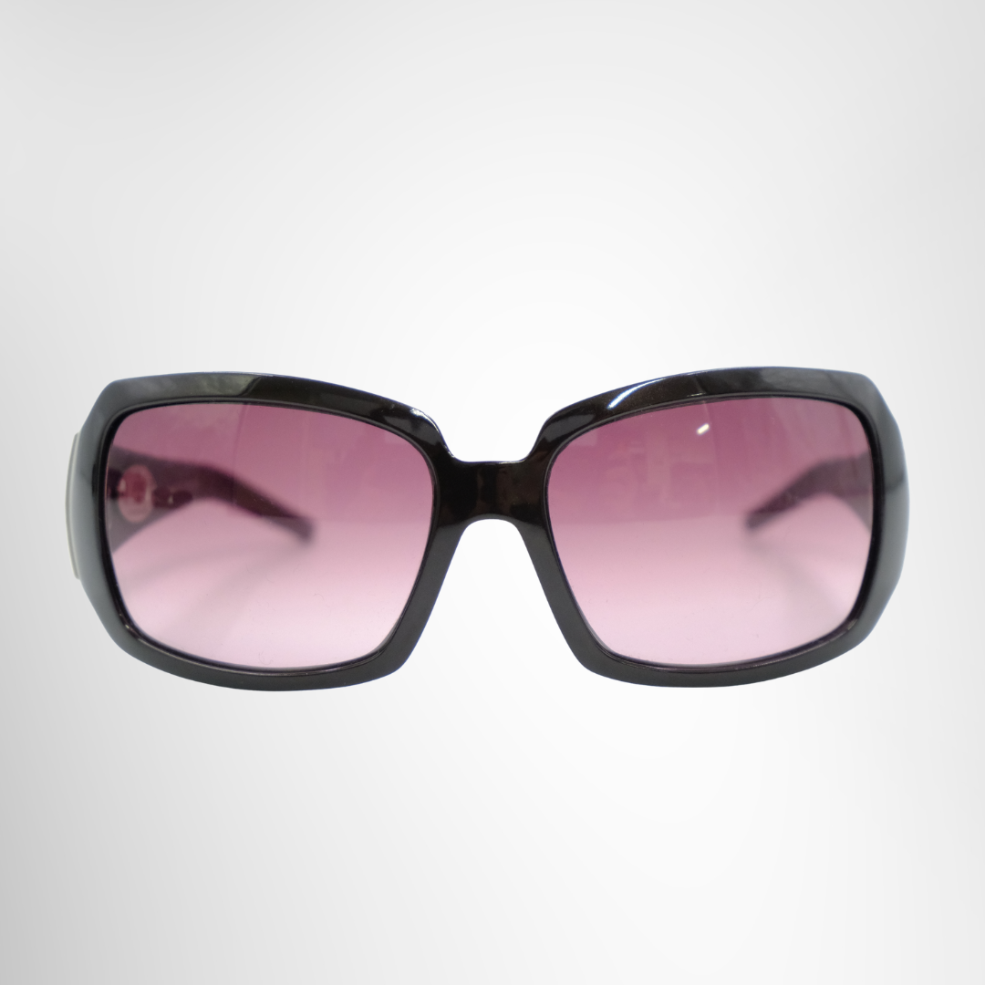 Fendi Preowned Luxury Sunglasses Front Page - Antonio & Co.