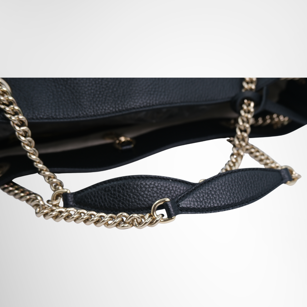 Gucci Soho Chain Handbag in Black – Pre-Owned Luxury Brand Bag – Antonio & Co - Handle