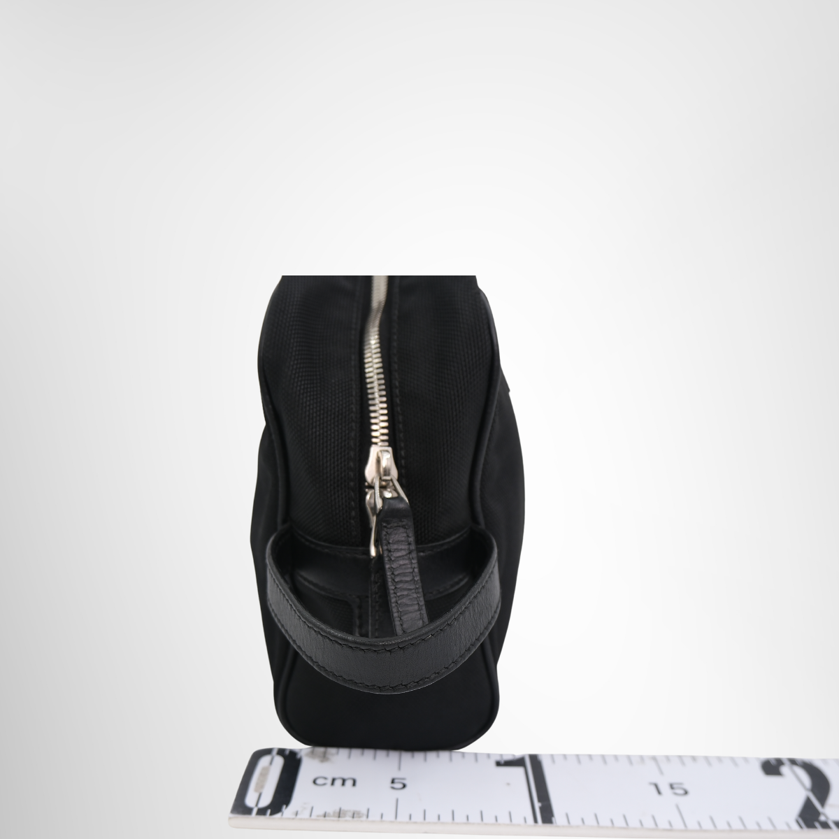 Gucci Techno Canvas Web Toiletry Case – Pre-Owned Luxury – Antonio & Co – Side View