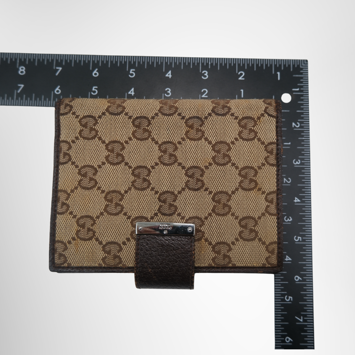 Gucci GG Canvas Agenda Notebook Cover – Pre-Owned Luxury Brand Accessories – Antonio & Co Measurement View