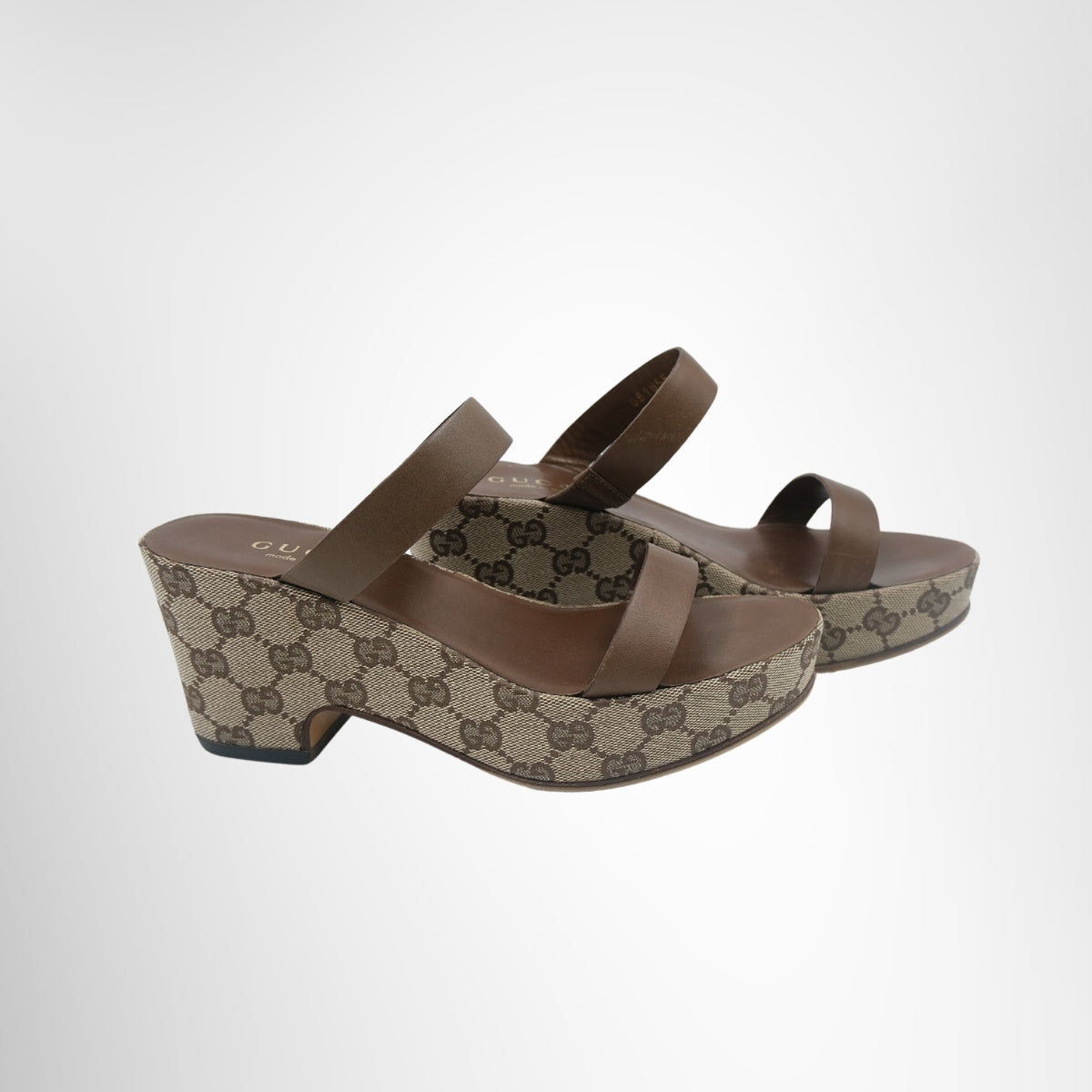 Gucci GG Canvas Platform Sandals – Pre-Owned Luxury Brand Shoes – Antonio & Co Side VIew 
