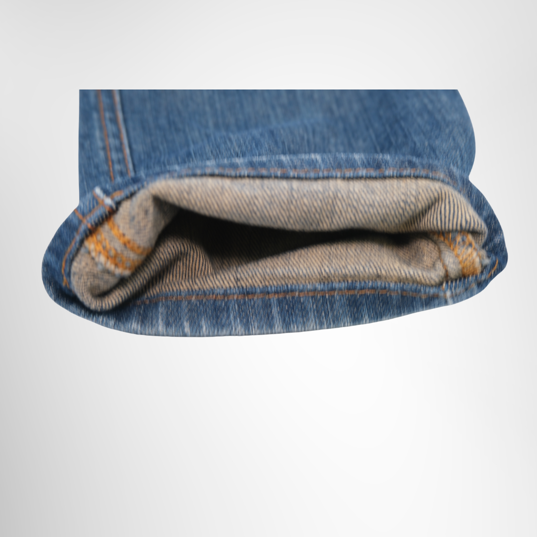 Gucci Jeans Size 42 – Pre-Owned Luxury Apparel – Antonio & Co – CLose up 2