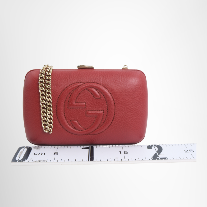 Gucci Preowned Luxury Bag Soho Interlocking G Embossed Chain Clutch Front View 3
