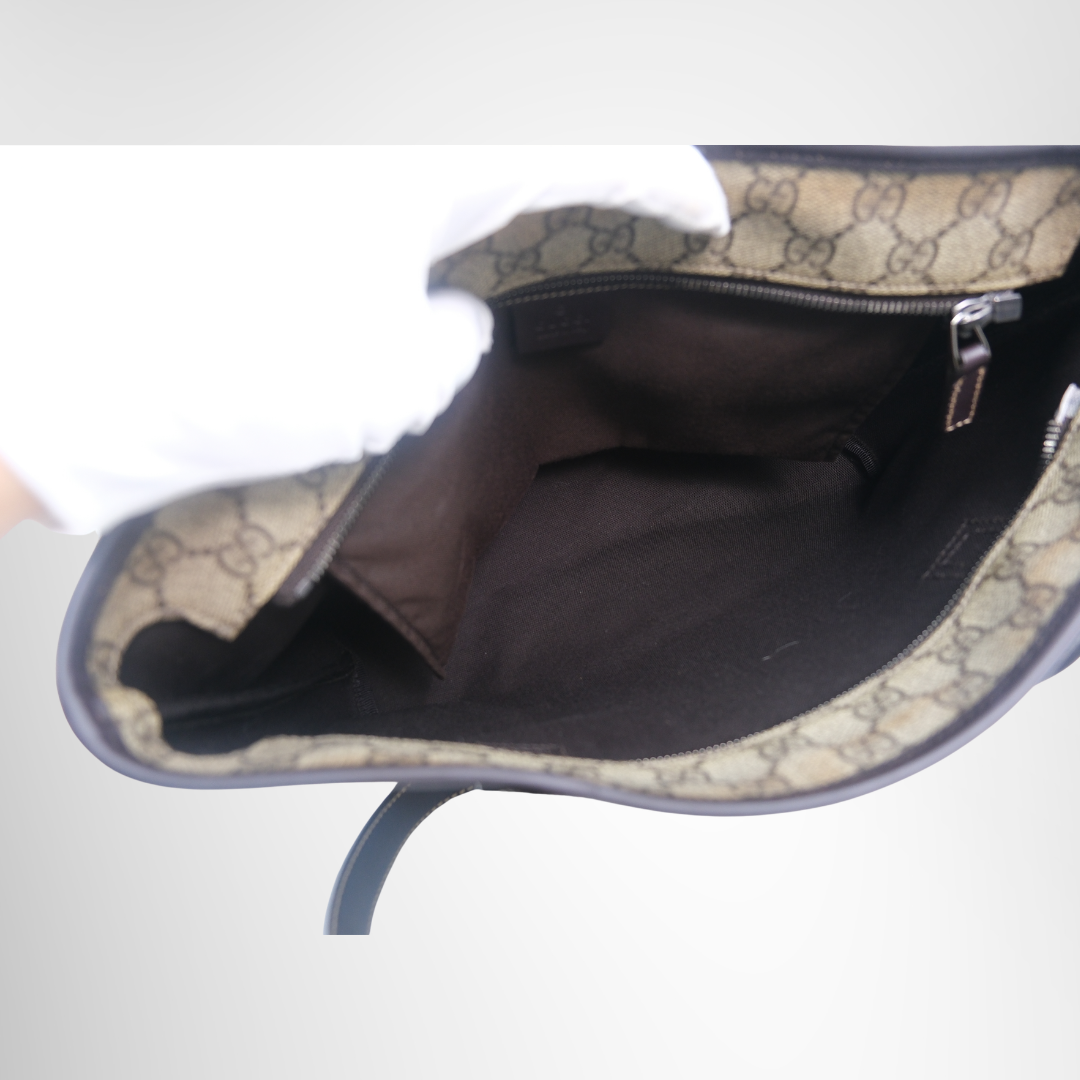 Gucci Preowned Luxury GG Supreme Tote1 Bag Inside View - Antonio & Co.