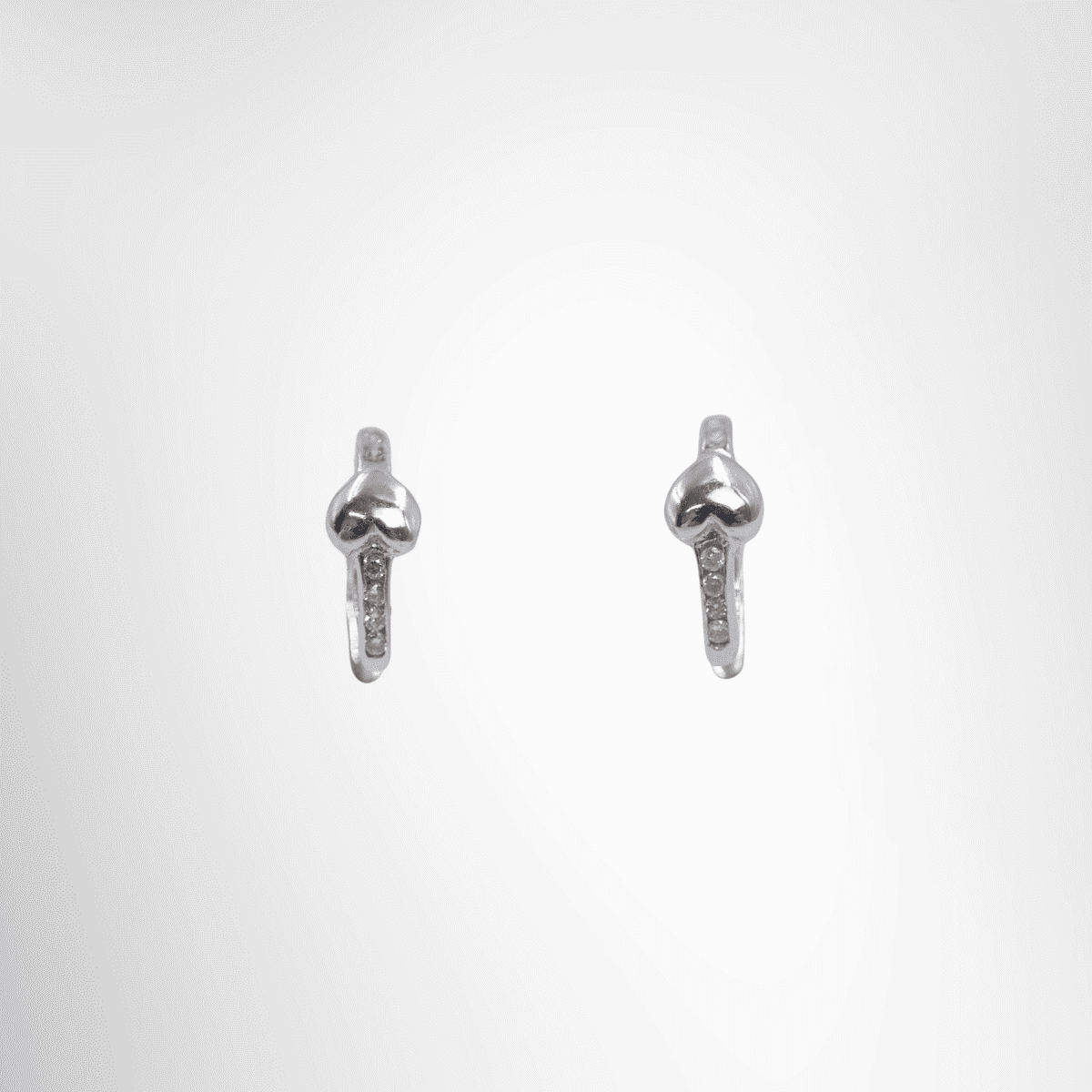 Heart Earring 14R WG 3.73g – Pre-Owned Luxury Brand Accessories – Antonio & Co - Front Page