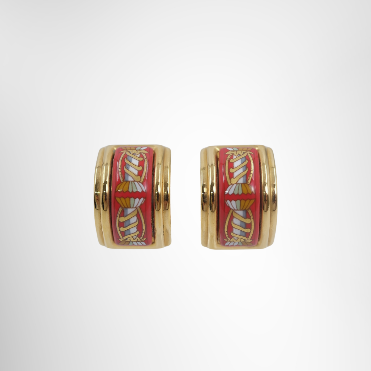 Hermès Enamel Cloisonné Ear-Clip – Pre-Owned Luxury Accessories – Antonio & Co Front Page