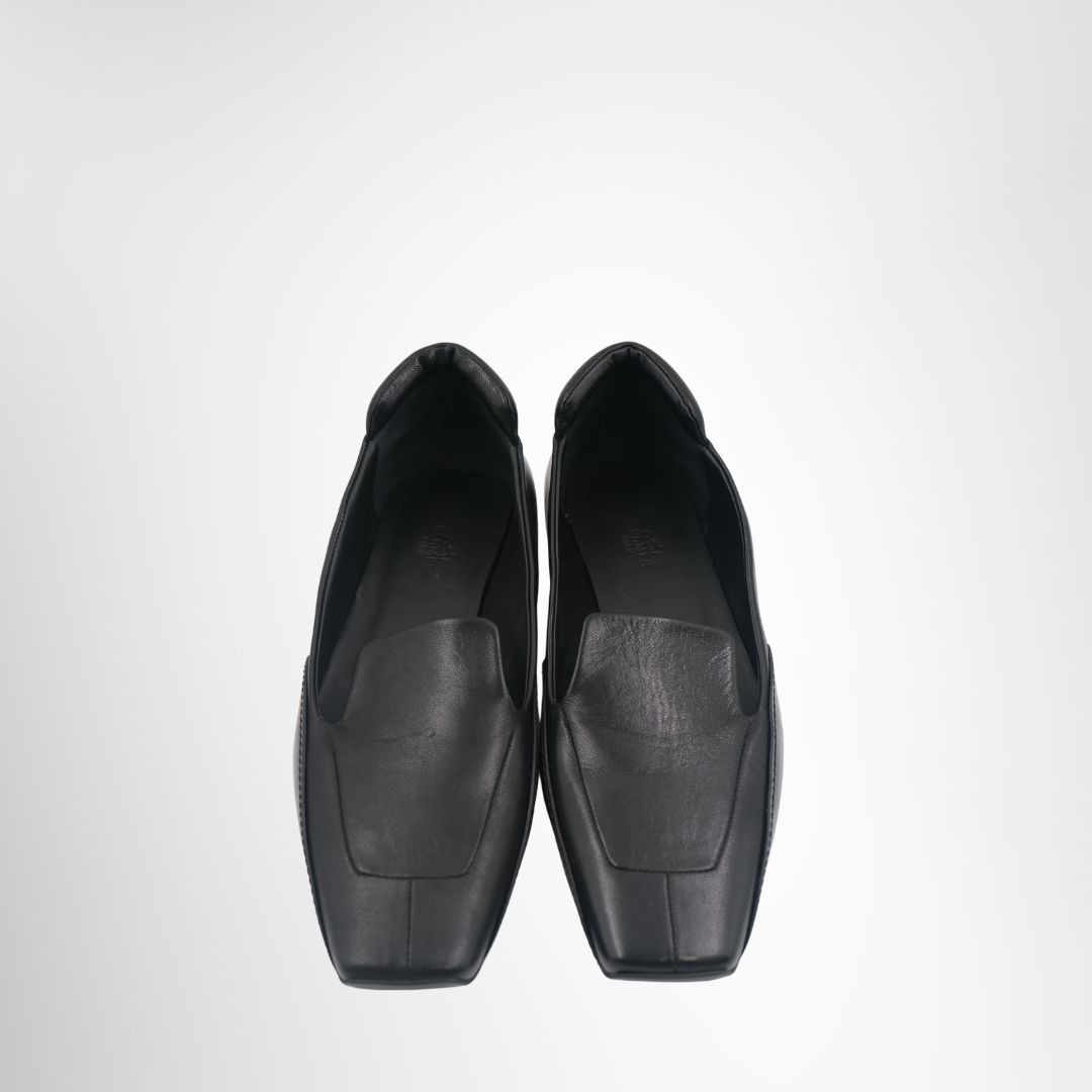 Hermes Preowned Luxury Loafer Front Page