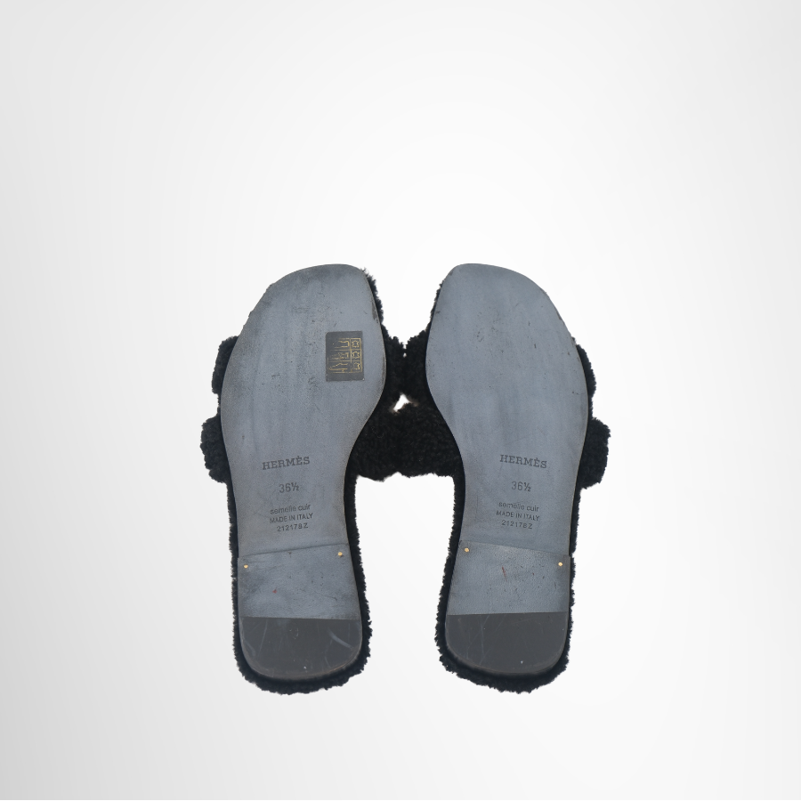 Hermes Preowned Luxury Oran Sandals Black Shearling Bottom View