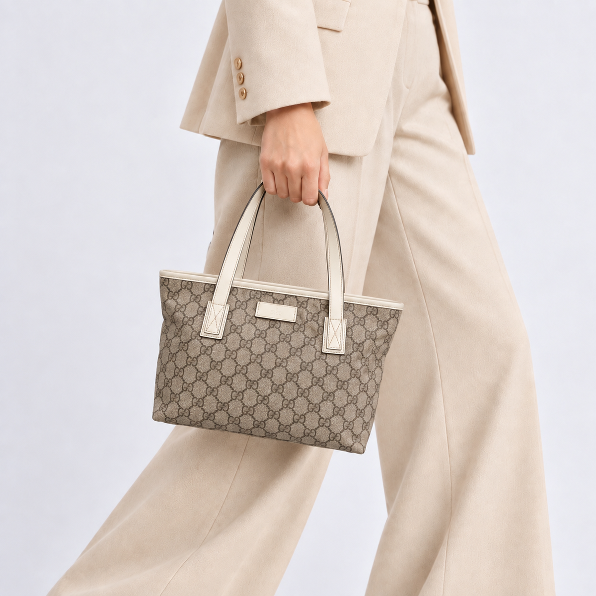 Gucci GG Supreme Tote Bag