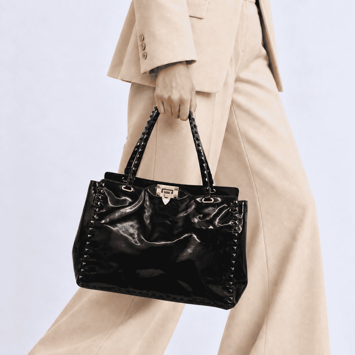 Valentino Garavani Rockstud Trapeze Tote Bag in Patent Leather