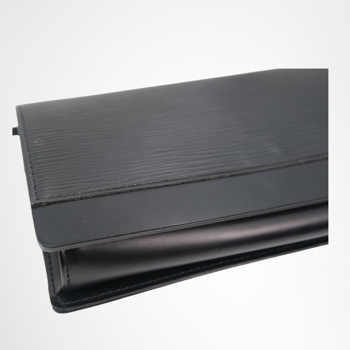 Louis Vuitton Honfleur Clutch Epi Leather