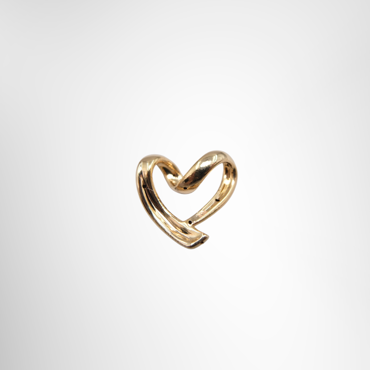 K18 Gold Heart Pendant