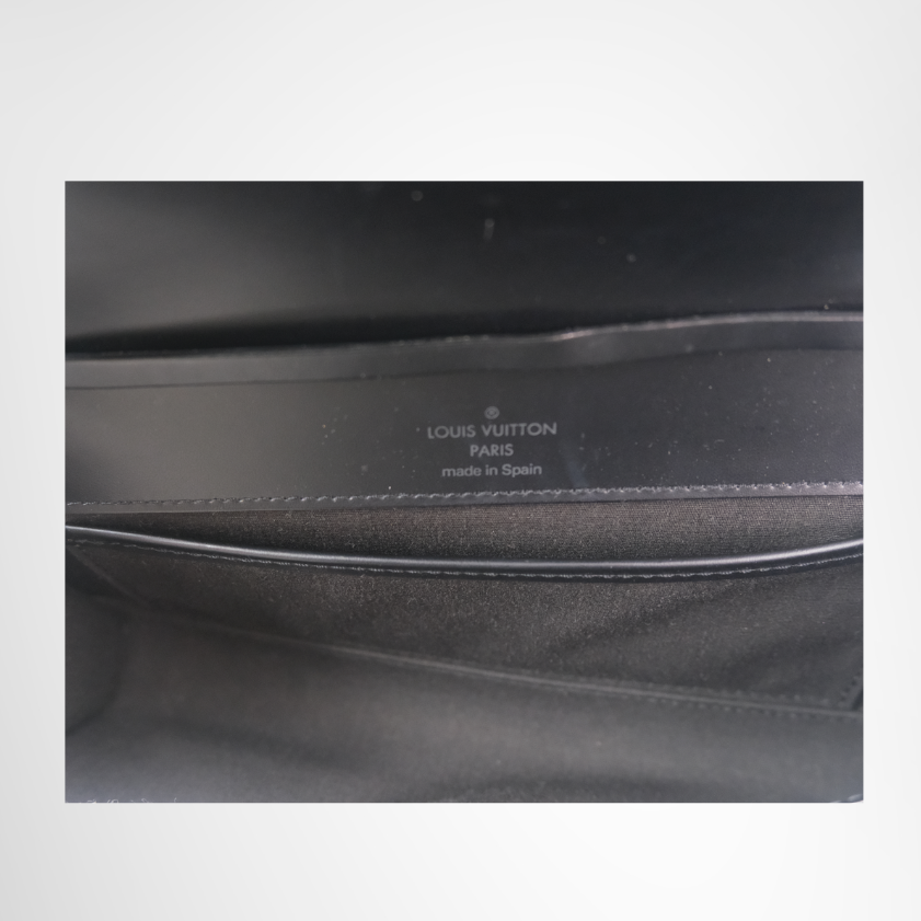 Louis Vuitton Honfleur Clutch Epi Leather