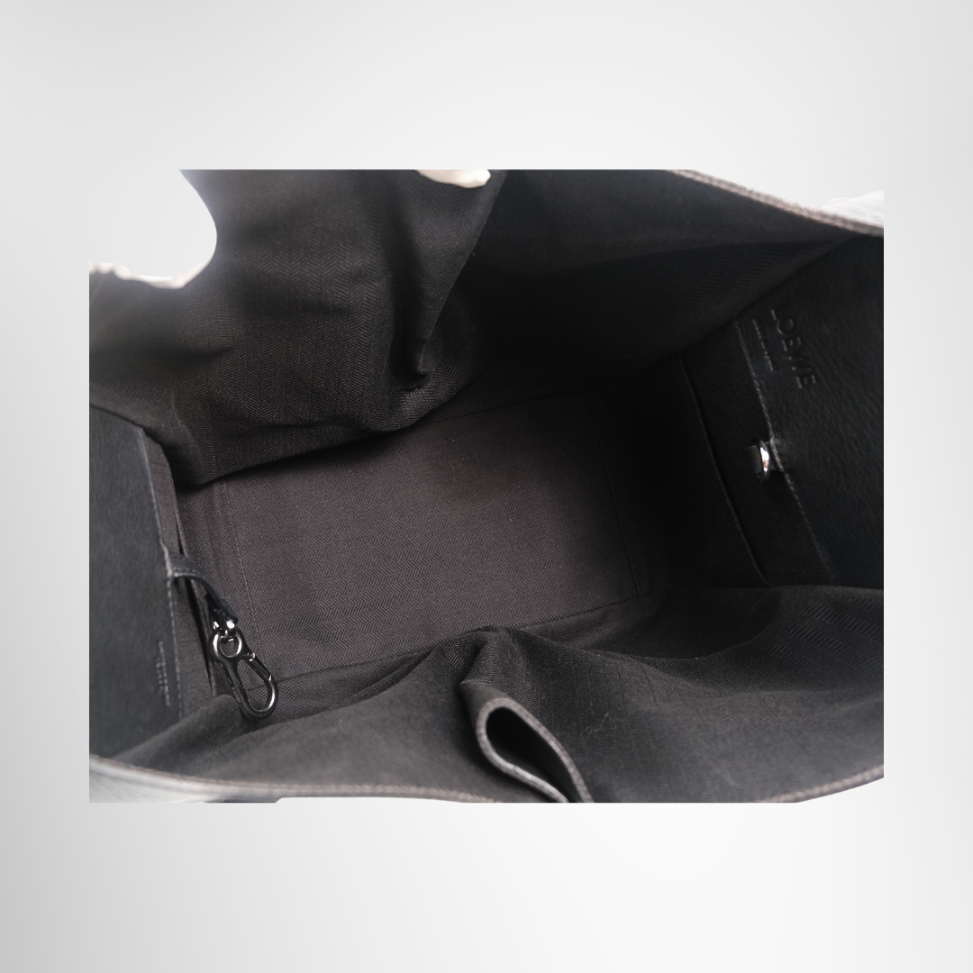 Loewe Preowned Luxury Bag Hammock Small Leather 2-Way Handbag Interior Page