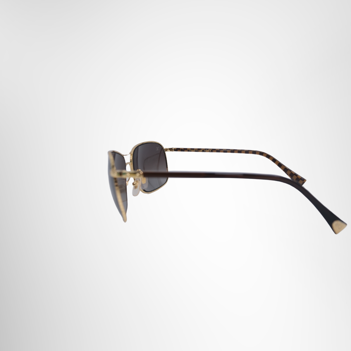 Louis Vuitton Conspiration Pilote Sunglasses – Pre-Owned Luxury Eyewear – Antonio & Co – SIde View 