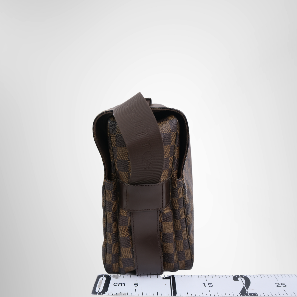 Louis Vuitton Damier Ebene Naviglio Bag – Pre-Owned Luxury Brand Bag – Antonio & Co – Side View