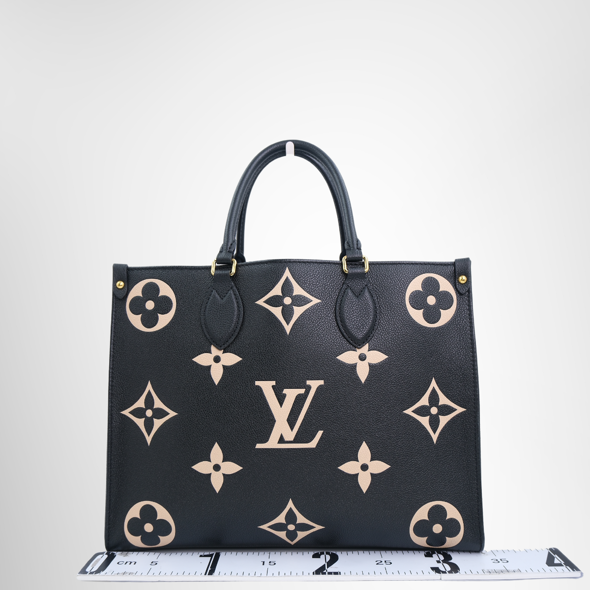 Louis Vuitton On the Go MM Ampland | Pre-Owned – Antonio & Co-Front-Page 2
