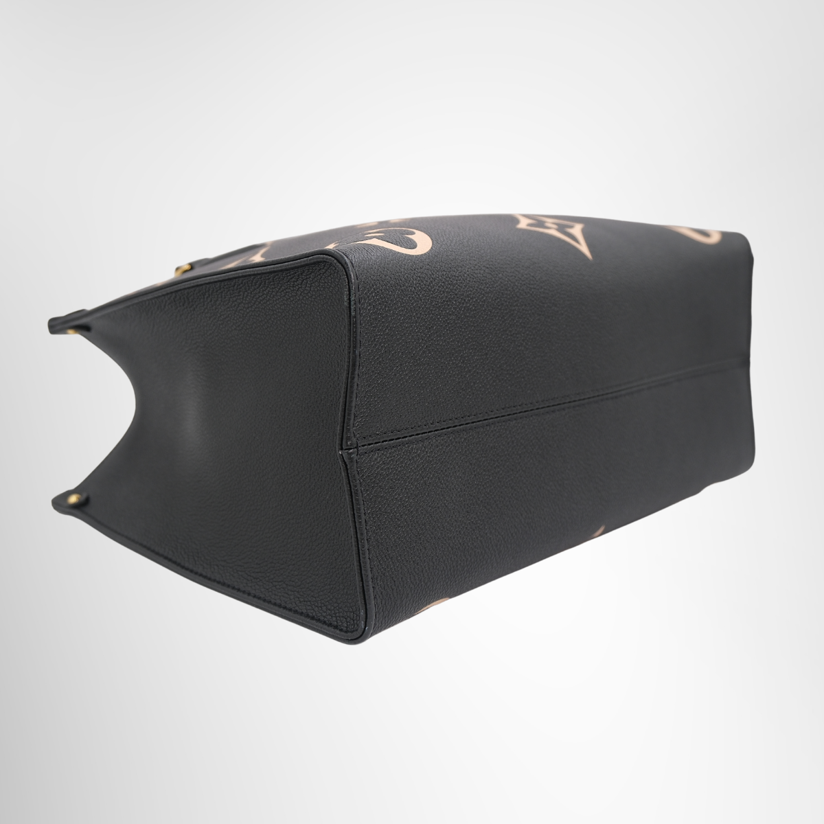 Louis Vuitton On the Go MM Ampland | Pre-Owned – Antonio & Co-Left-Corner-View