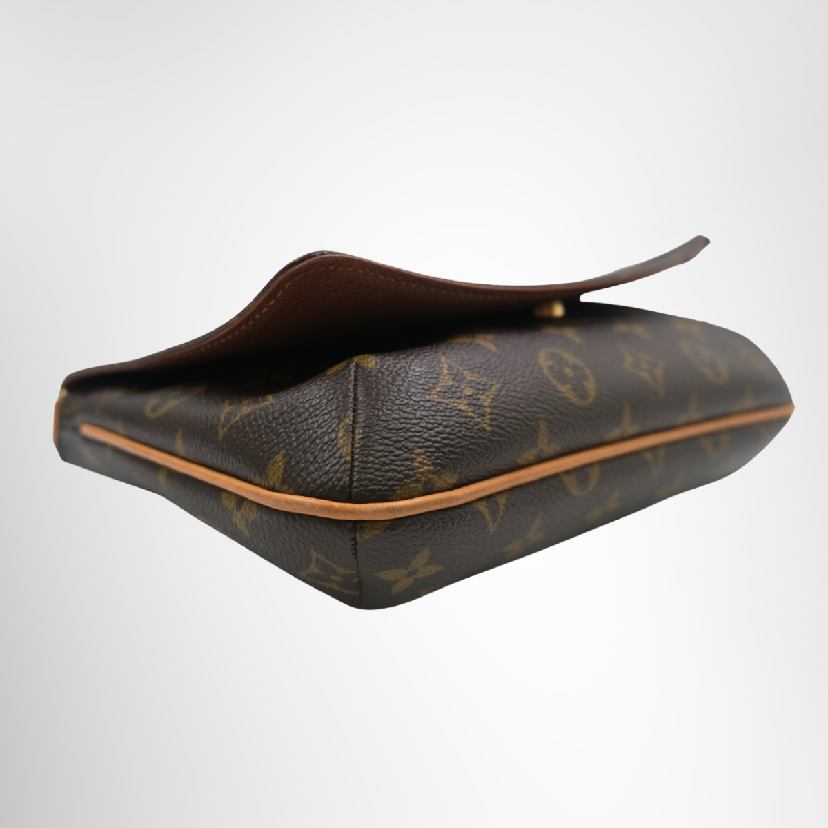 Louis Vuitton Monogram Musette Tango Shoulder Bag – Pre-Owned Luxury Brand Bags – Antonio &amp; Co Left Corner