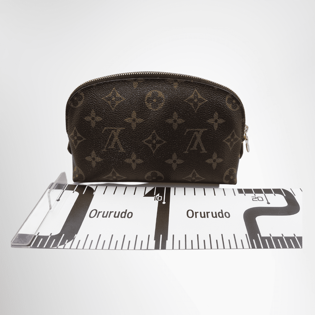 Louis Vuitton Monogram Pochette Cosmetic PM