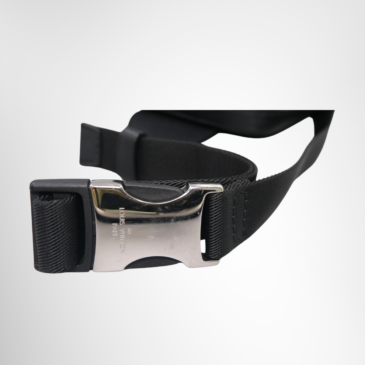 Louis Vuitton Outdoor Messenger Bumbag – Black