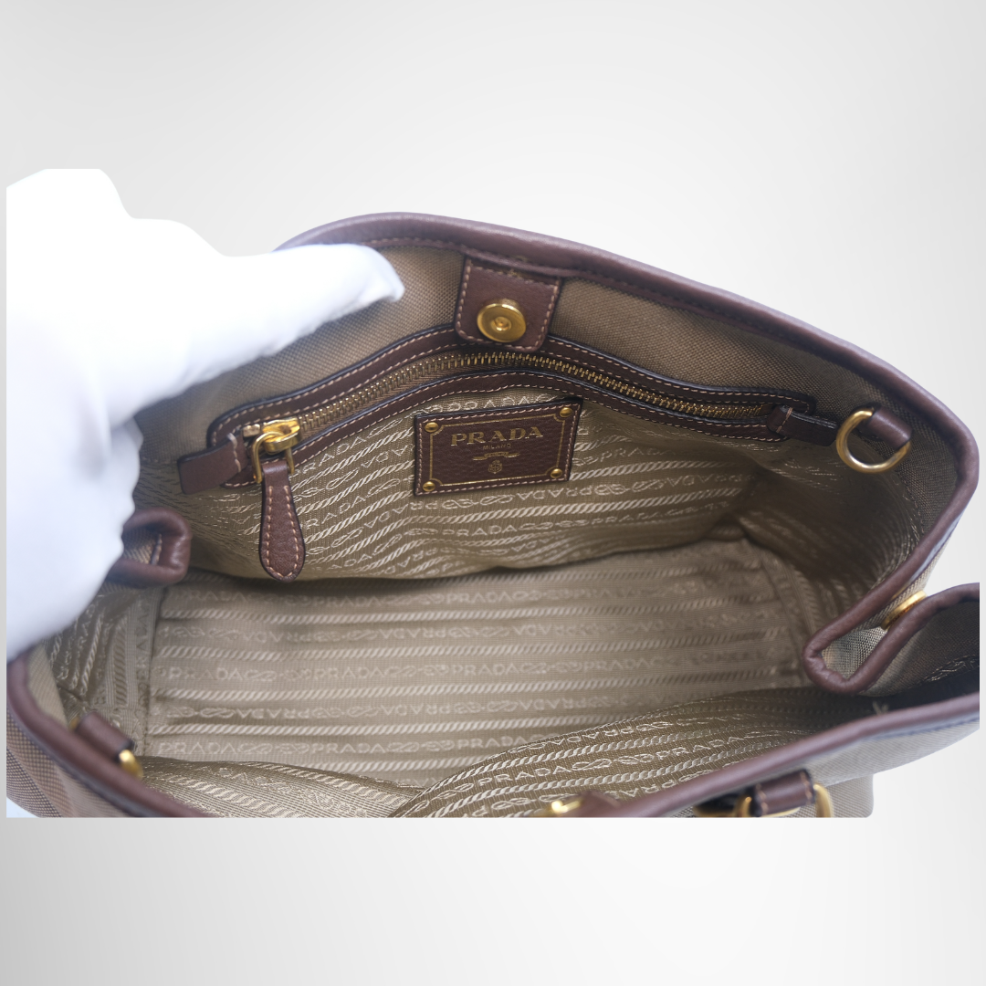 Louis Vuitton Preowned Luxury BN1841 Logo Jacquard 2-Way Tote Bag Inside View - Antonio & Co.