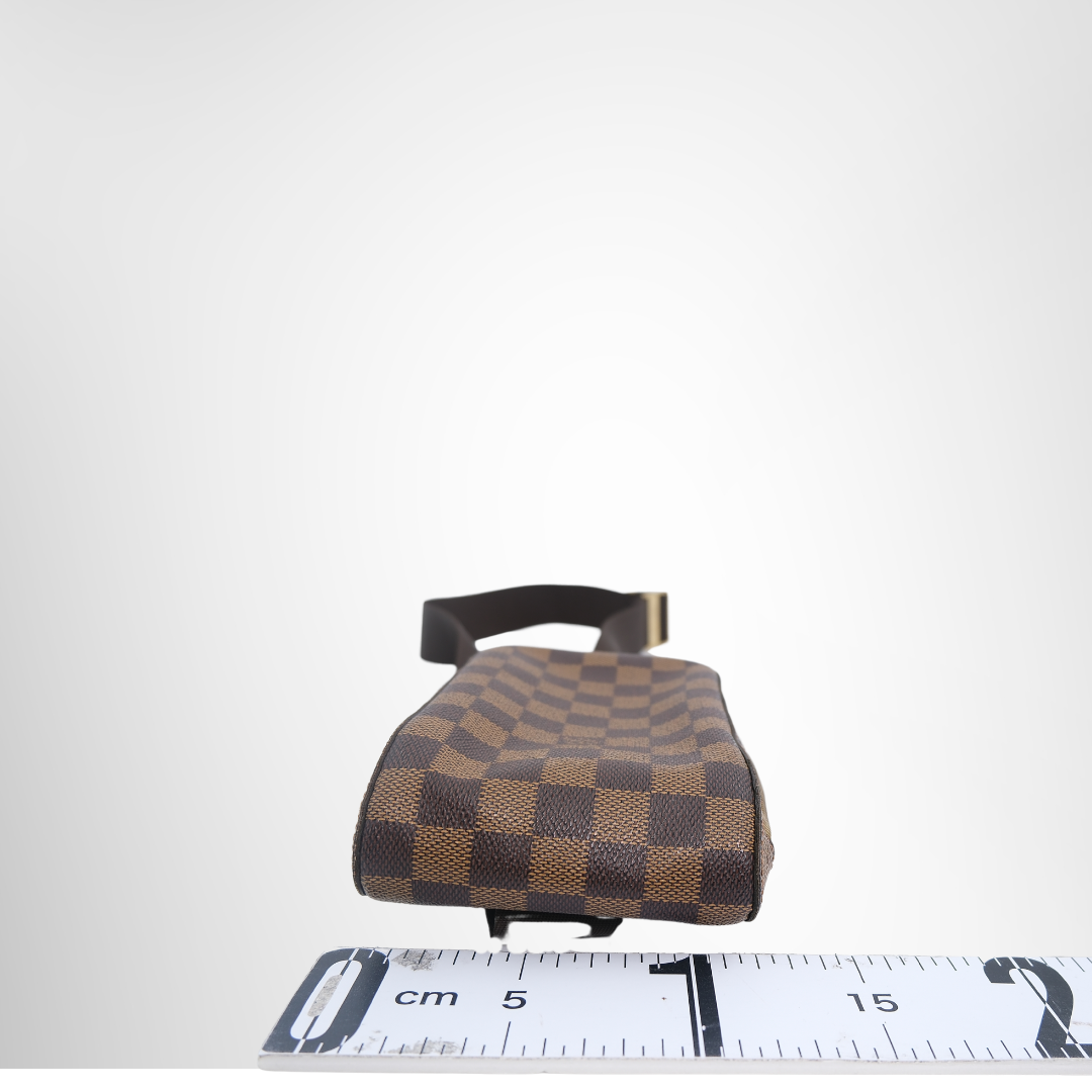 Louis Vuitton Preowned Luxury Bag Geronimo Damier Ebene Bottom View