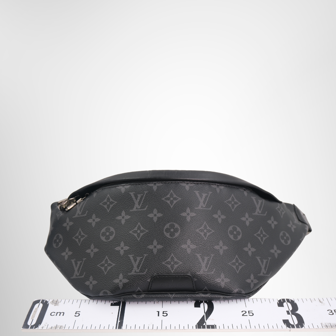 Louis Vuitton Preowned Luxury Bag Messenger Bumbag Front View 2