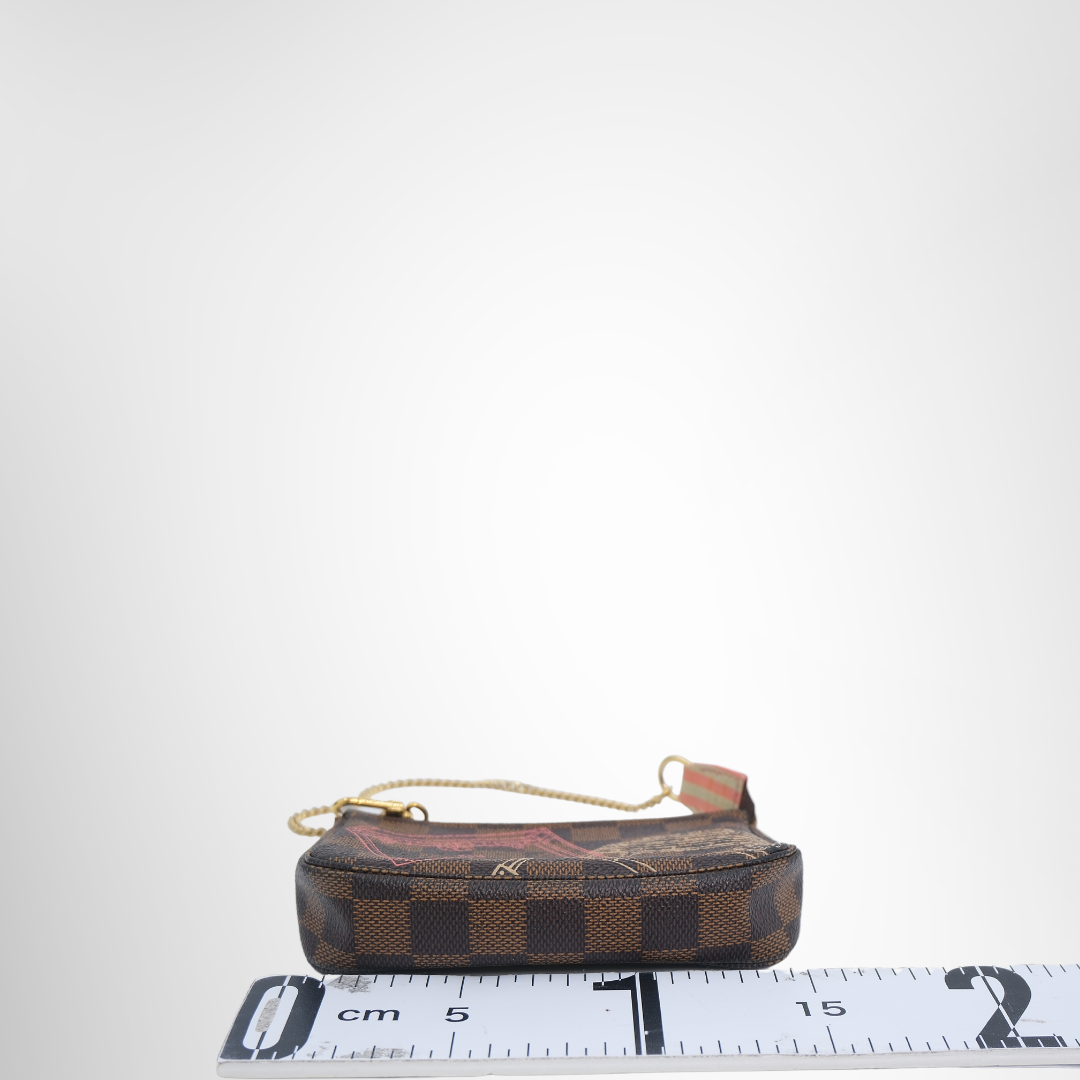 Louis Vuitton Preowned Luxury Bag Mini Pochette Accessory Wall Box Bottom View