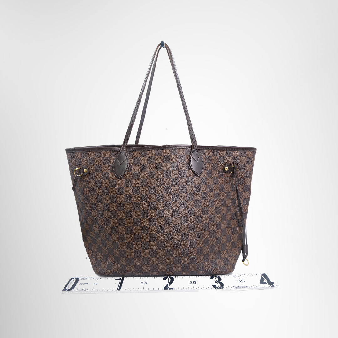 Louis Vuitton Preowned Luxury Bag Neverfull MM Tote Bag in Damier Ebene Canvas Front View 2