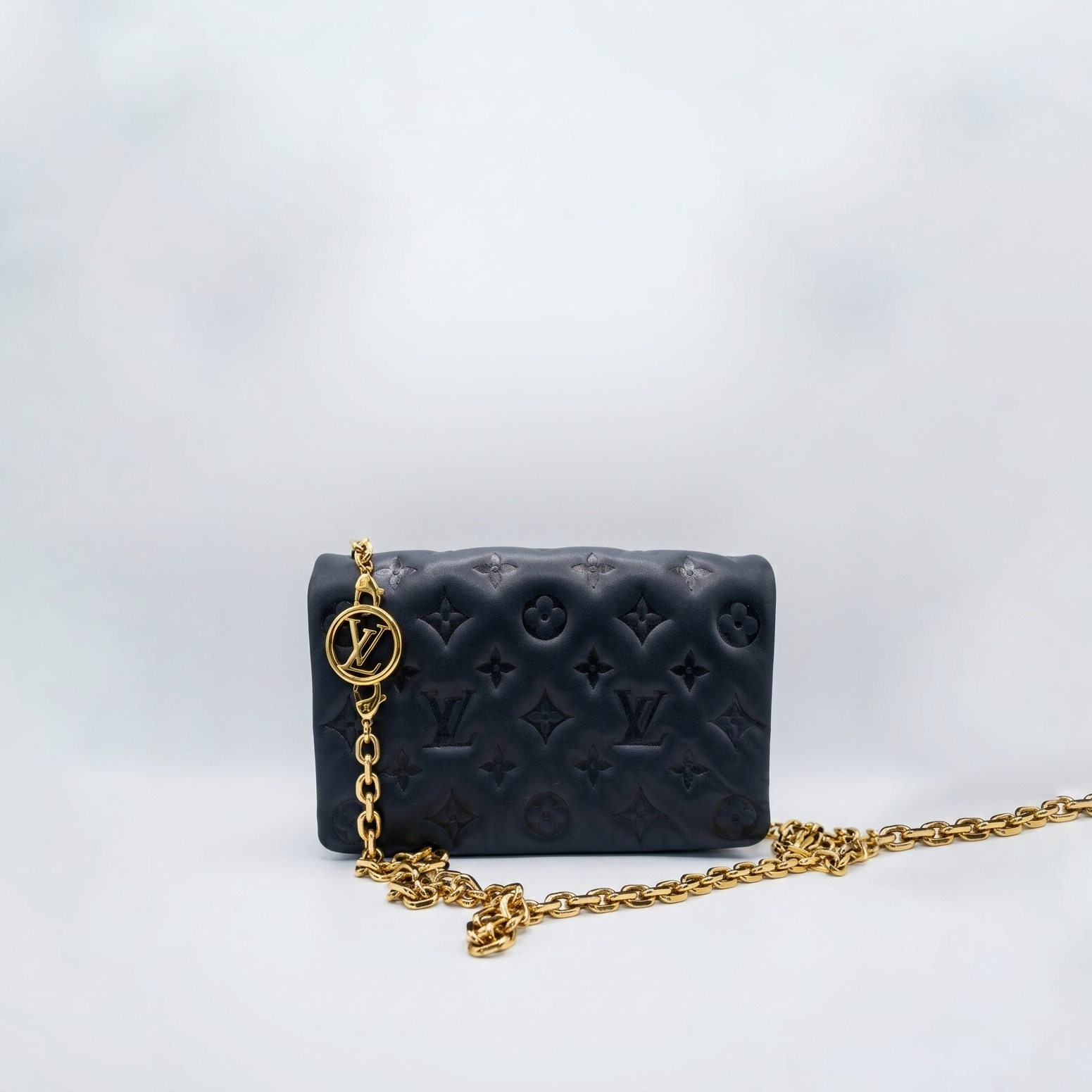 Louis Vuitton Preowned Luxury Bag Pochette Coussin Front View