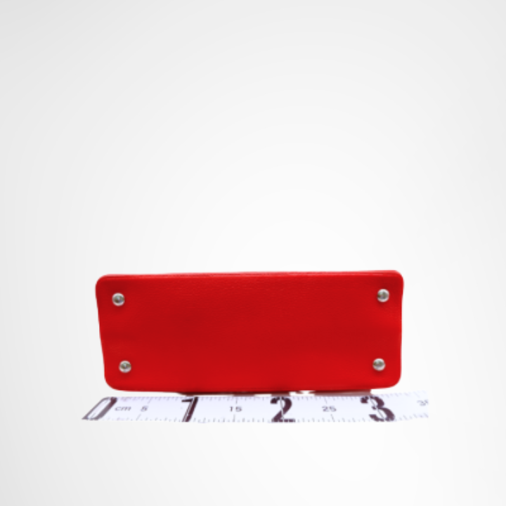 Louis Vuitton Preowned Luxury Capucines MM Bag Bottom View - Antonio & Co.