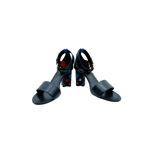 Louis Vuitton Preowned Luxury Chuncky Sandals Shoes Front View2 - Antonio & Co.