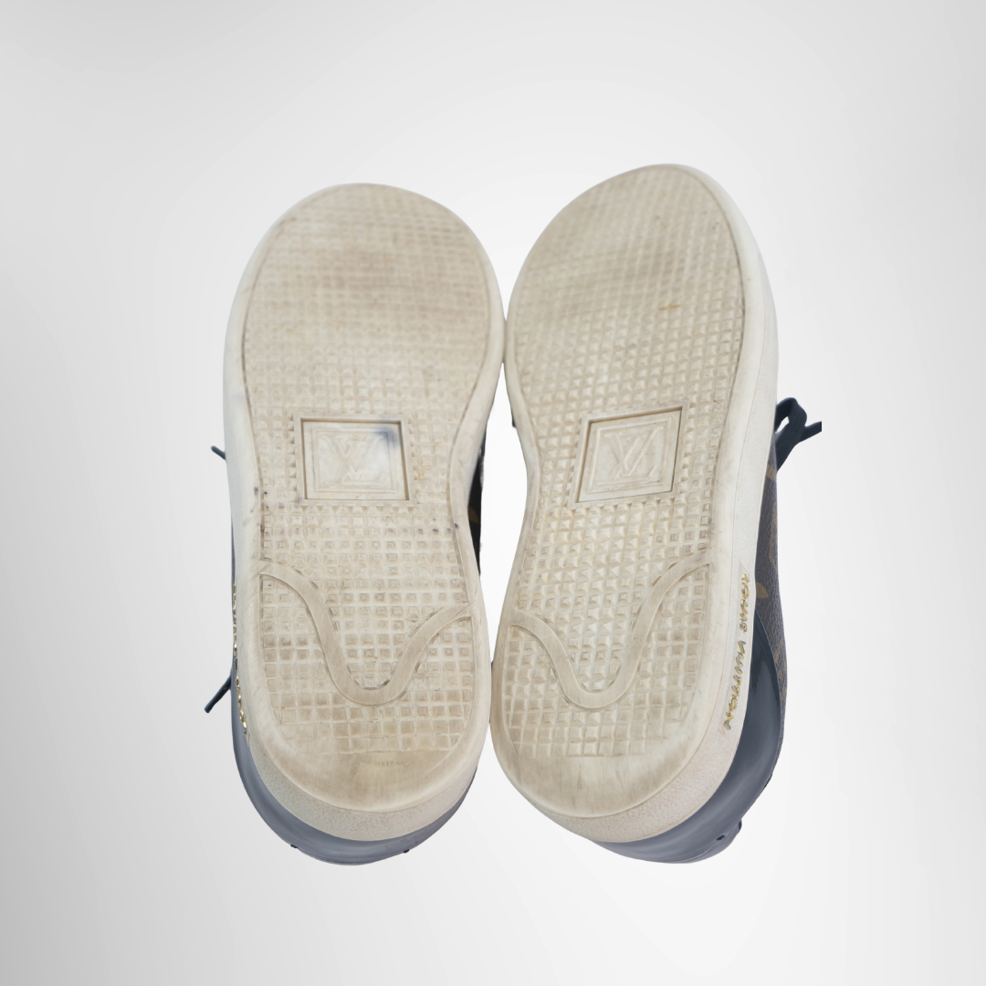 Louis Vuitton Preowned Luxury Frontrow Sneaker Bottom View