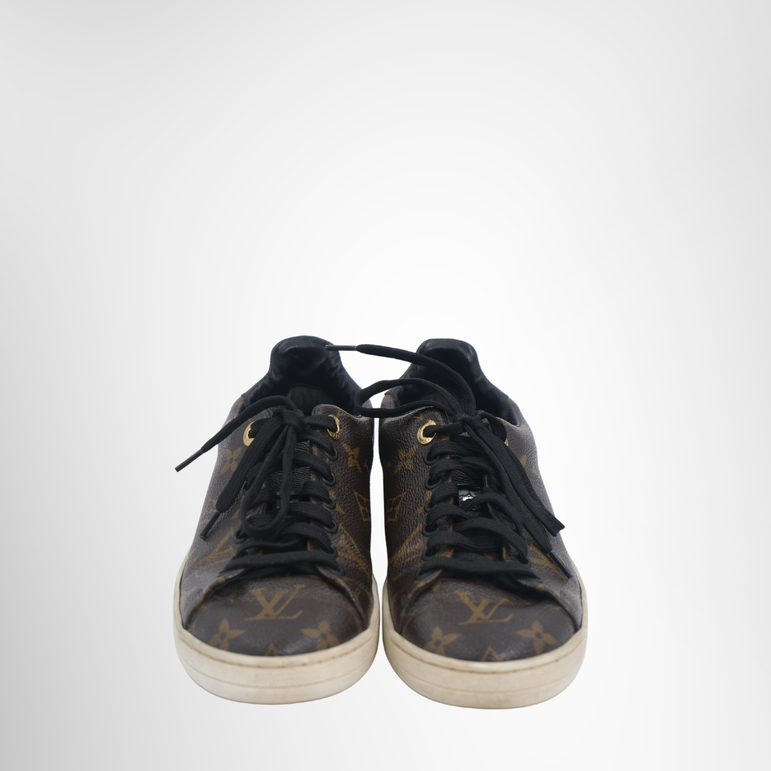 Louis Vuitton Preowned Luxury Frontrow Sneaker Front Page