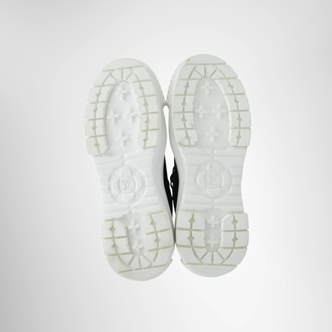 Louis Vuitton Preowned Luxury High Cut Sneaker Bottom View