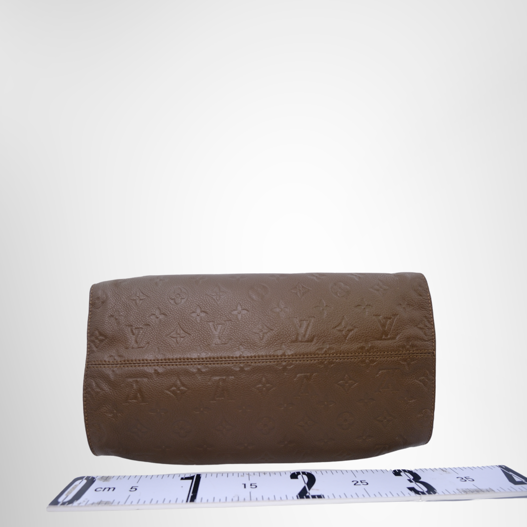 Louis Vuitton Preowned Luxury Luminous PM Bag Bottom View - Antonio & Co.
