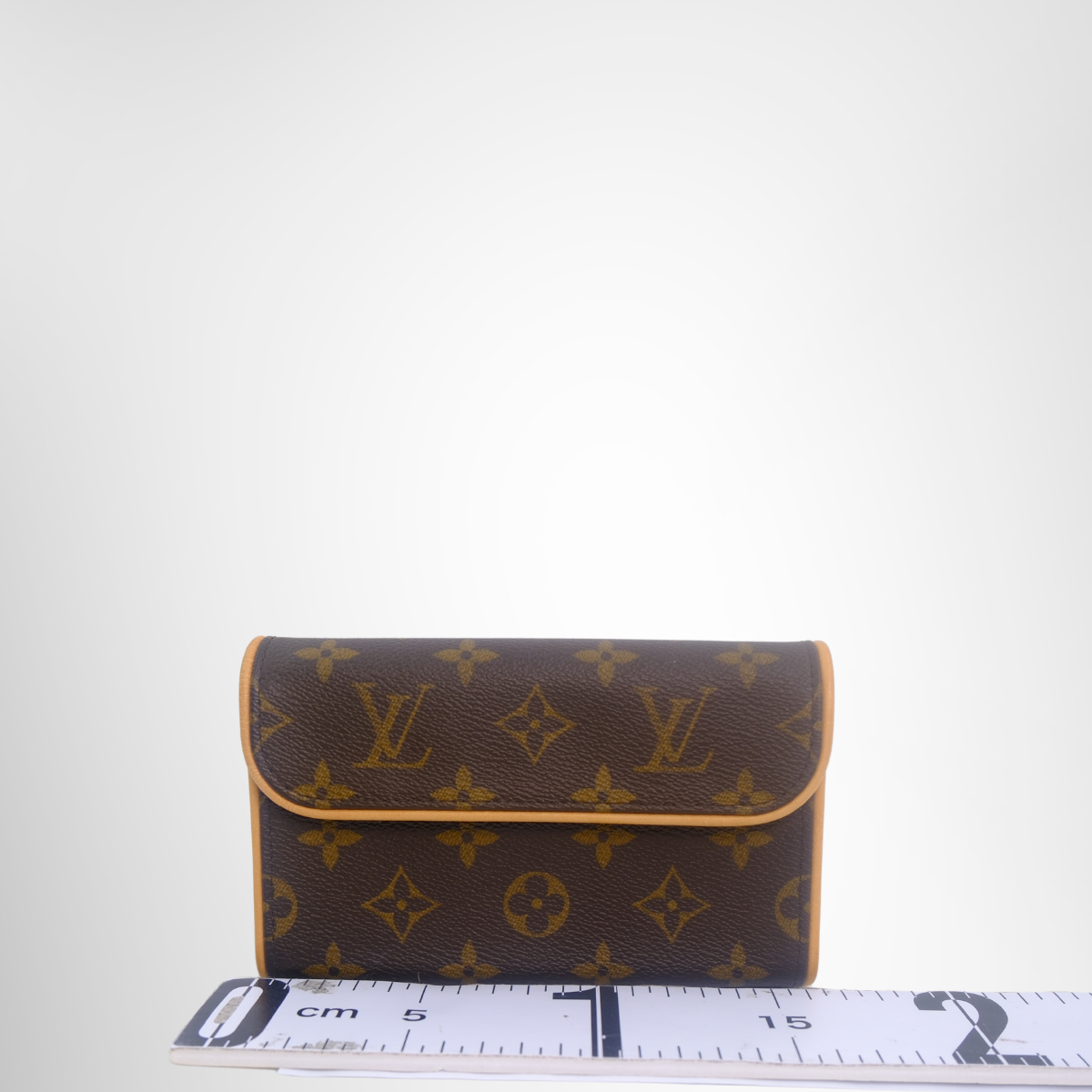 Louis Vuitton Preowned Luxury Pochette Florentine Belt Bag Front View - Antonio & Co.