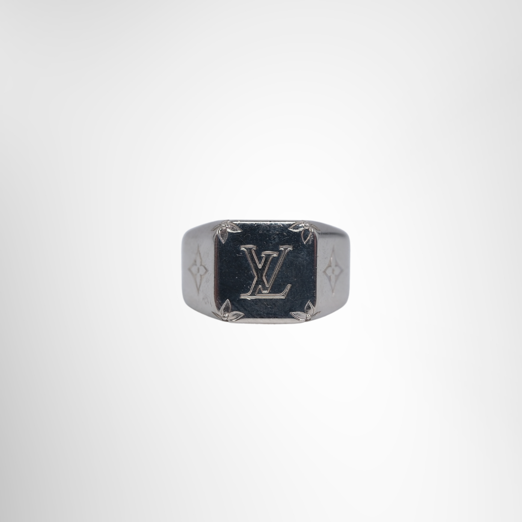 Louis Vuitton Preowned Luxury Ring Monogram Signet Silver Ring Front View - Antonio & Co.