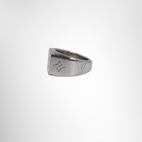 Louis Vuitton Preowned Luxury Ring Monogram Signet Silver Ring Side View - Antonio & Co.