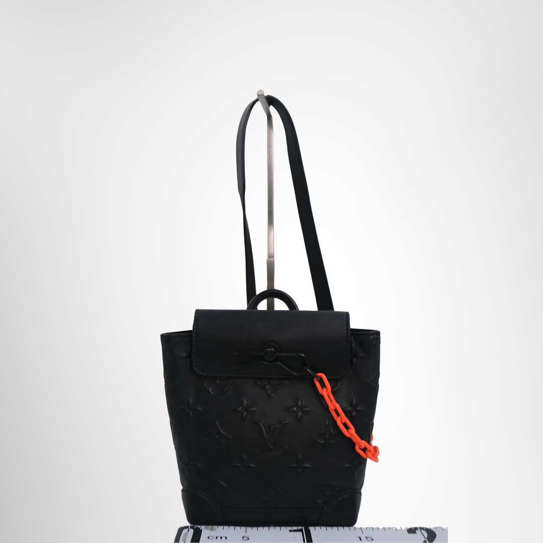 Louis Vuitton Preowned Luxury Stream XS Strap Bag Front View