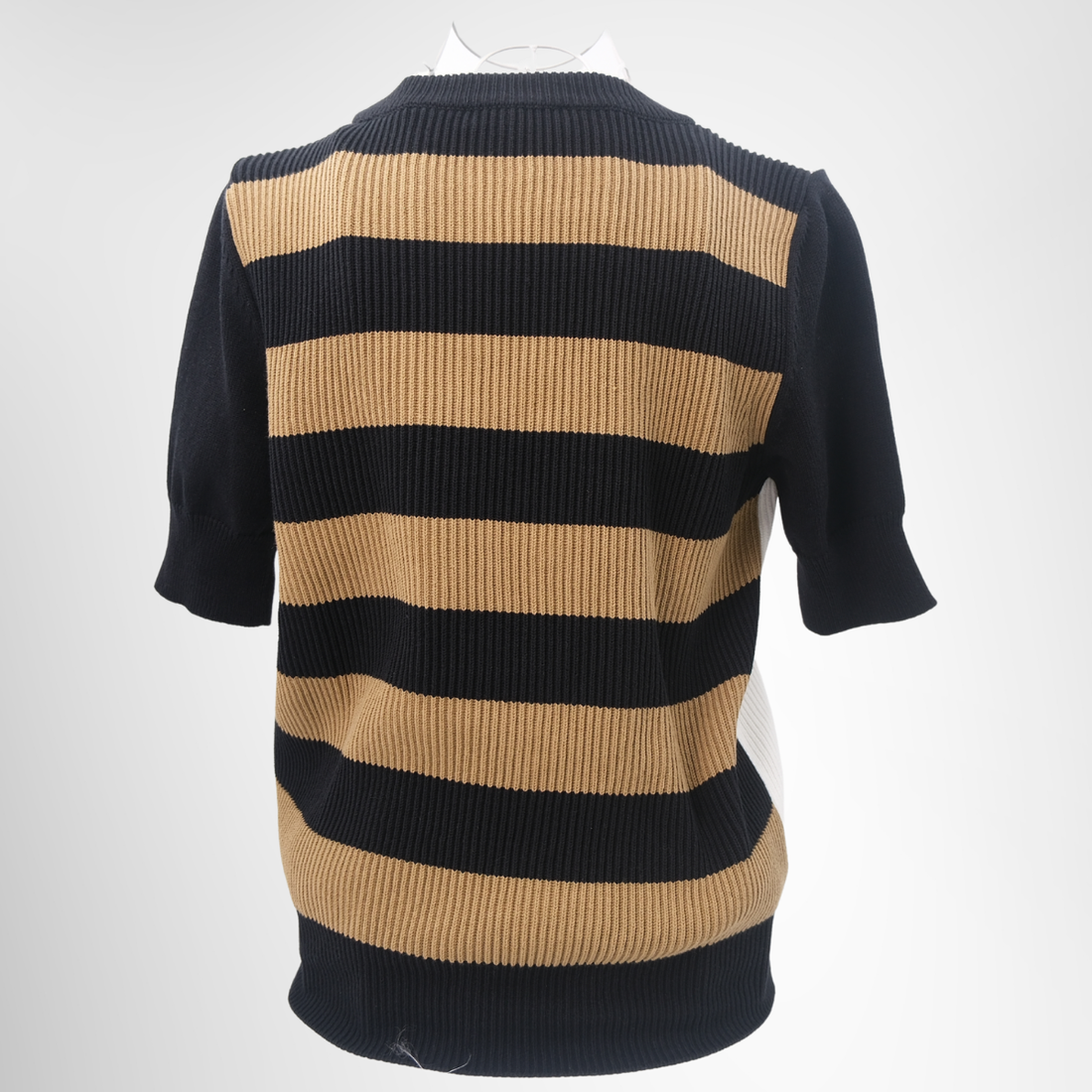 Max Mara Corolla Color Block Ribbed Cotton Blend Sweater – Pre-Owned Luxury Apparel – Antonio & Co Front Page