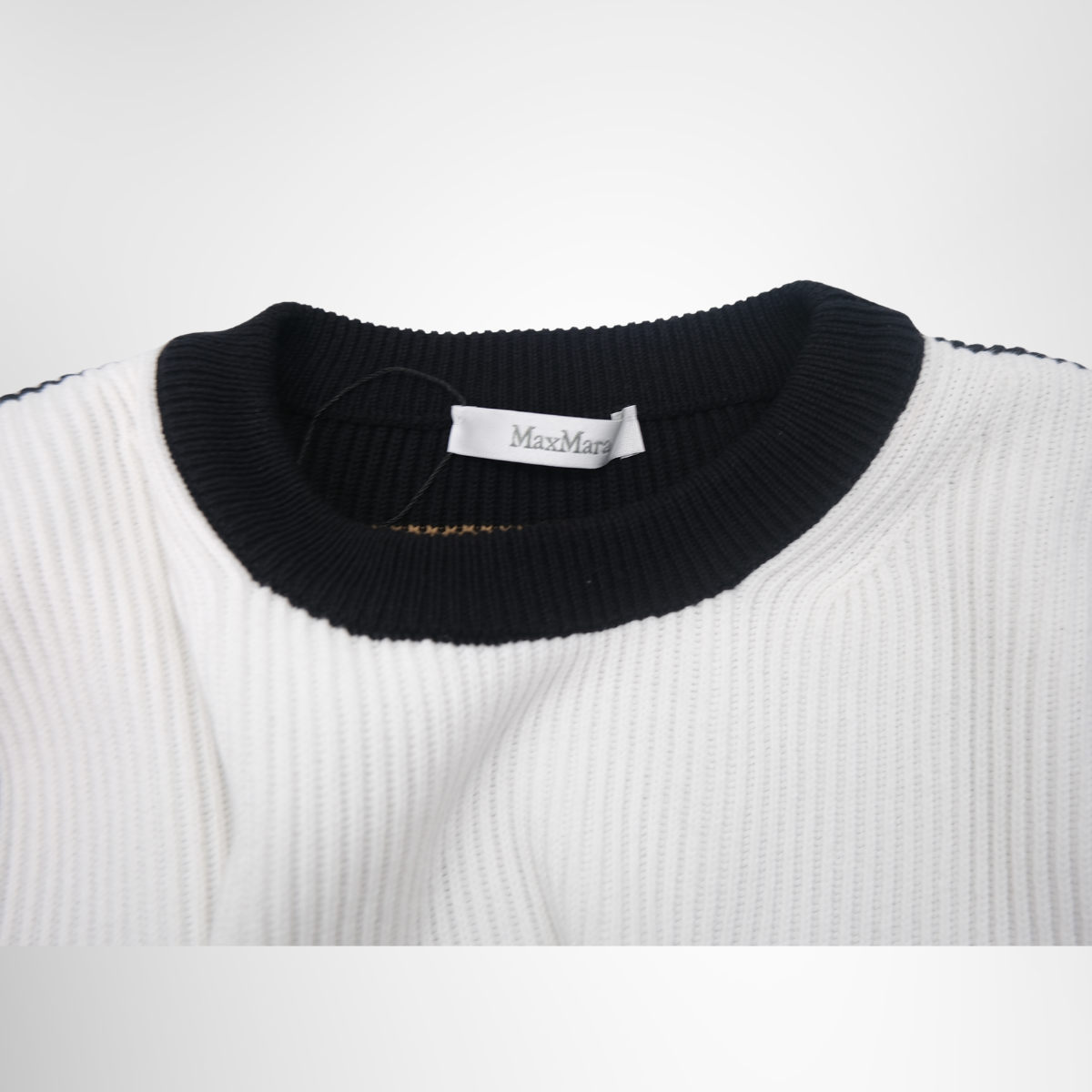 Max Mara Corolla Color Block Ribbed Cotton Blend Sweater – Pre-Owned Luxury Apparel – Antonio & Co Tag 