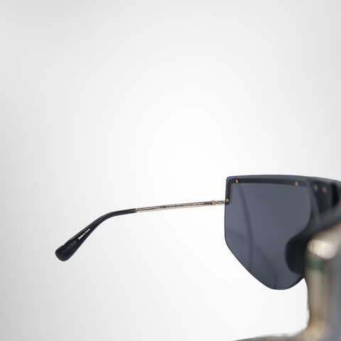 Max Mara Pilot Frame Sunglasses – Pre-Owned Luxury Eyewear – Antonio & Co – Interior View 2