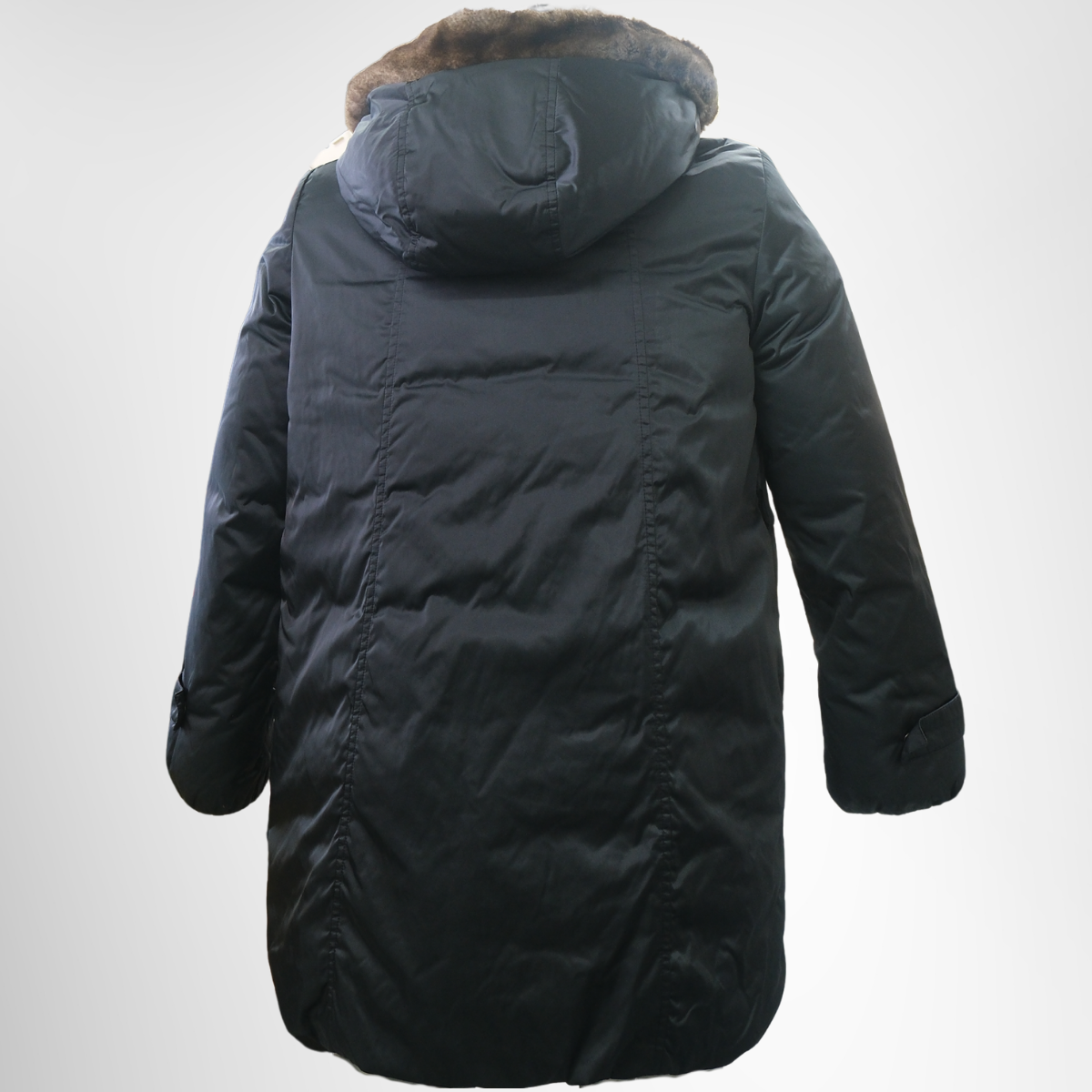 Max Mara Hooded Puffer Jacket – Pre-Owned Luxury Brand Apparel – Antonio & Co Back View