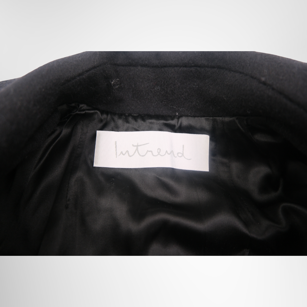 Max Mara Cape Long Coat – Pre-Owned Luxury Brand Apparel – Antonio & Co Tag 3