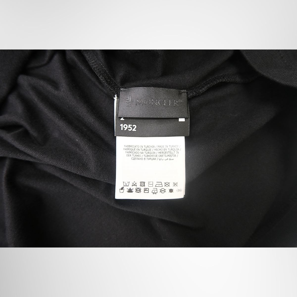 Moncler 1952 x Undefeated Long Sleeve Logo Print Tee – Pre-Owned Luxury Brand Apparel – Antonio & Co Tag 2
