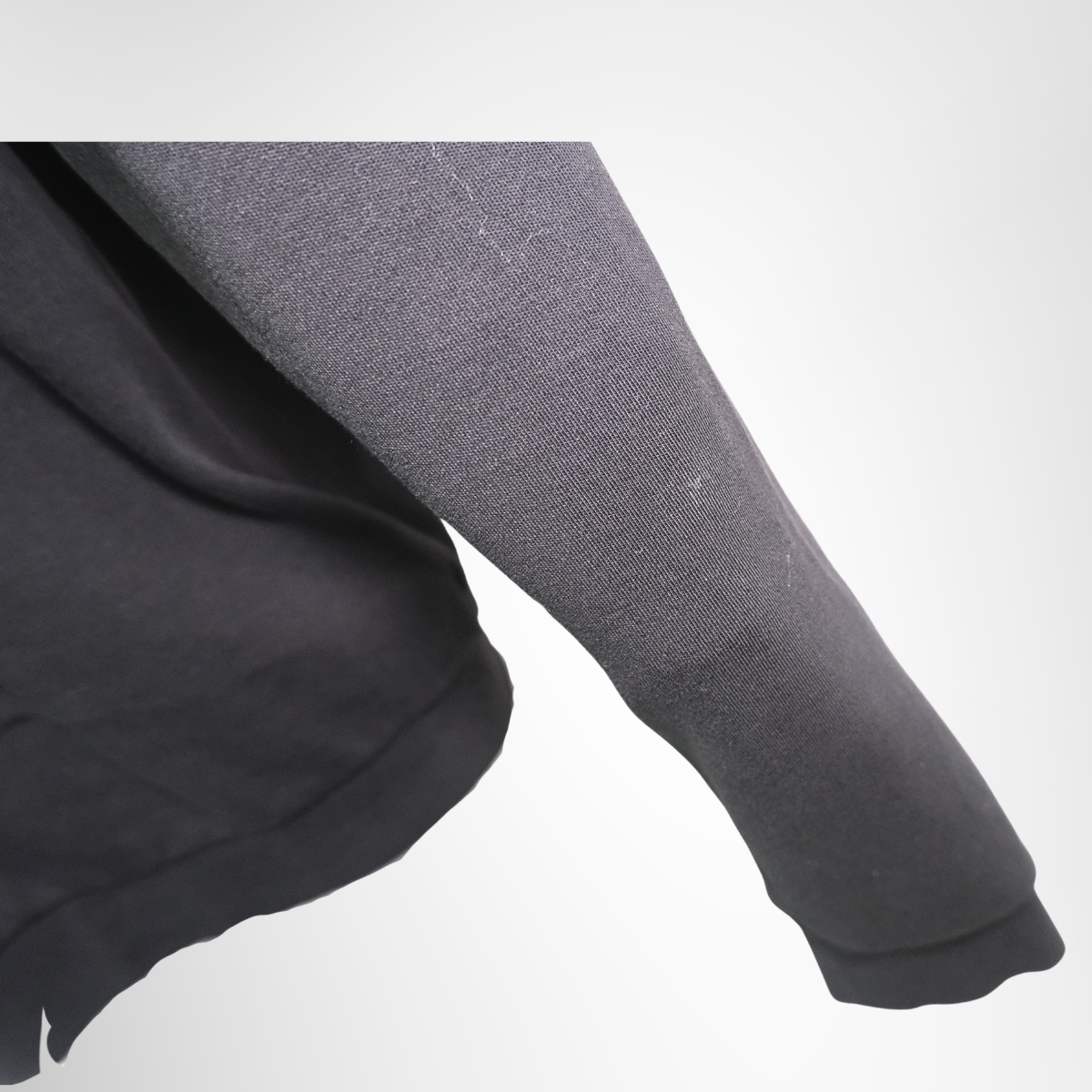 Moncler Half-Zip Cotton Mock-Neck Sweatshirt – Pre-Owned Luxury Brand Apparel – Antonio & Co Stain 